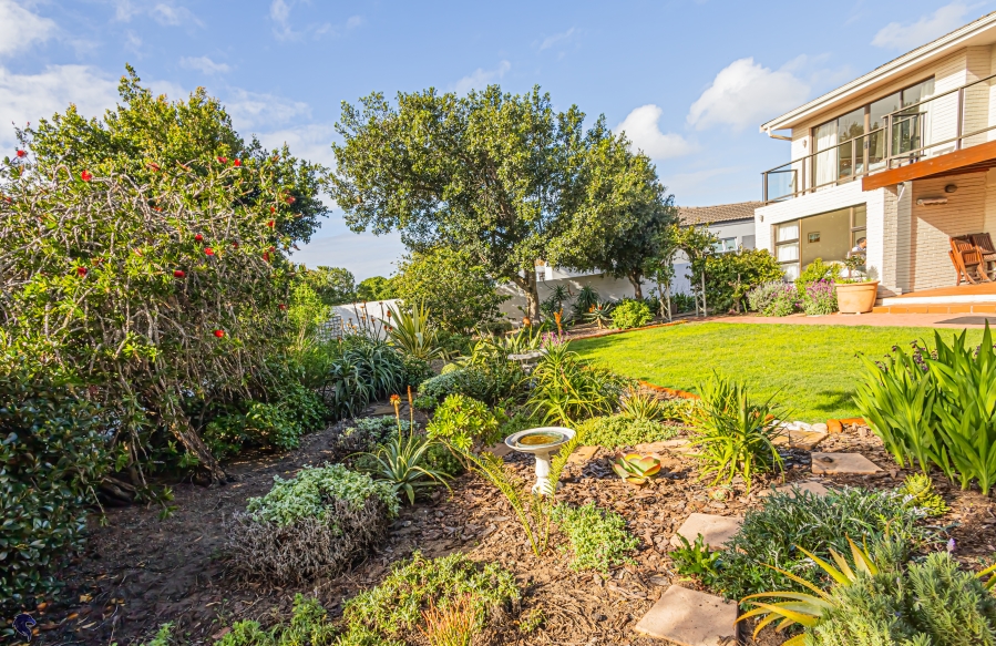 4 Bedroom Property for Sale in Country Club Western Cape